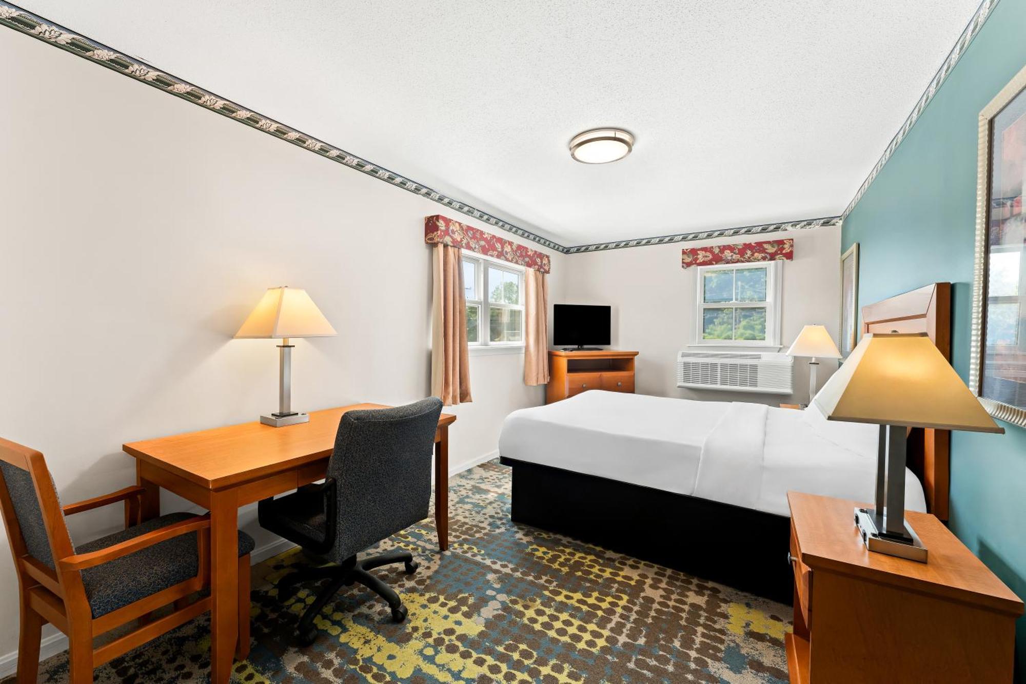 Americas Best Value Inn Stonington Mystic Bagian luar foto